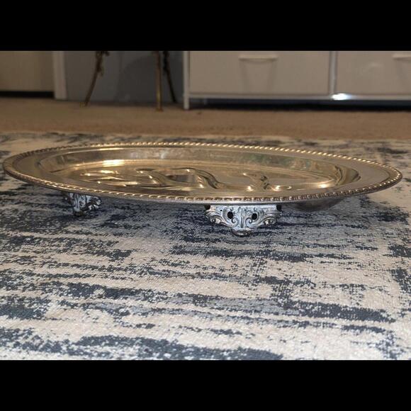 Vintage Silverplated Large Meat Platter With Elegant Feet. - Picture 5 of 10
